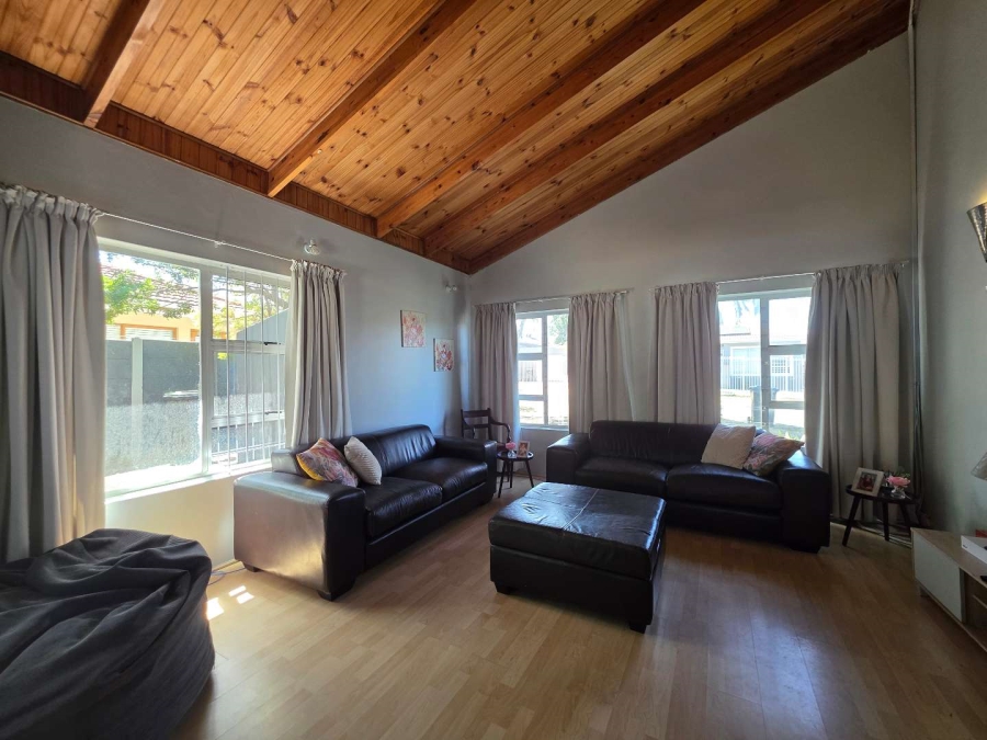 3 Bedroom Property for Sale in Welgelegen Western Cape